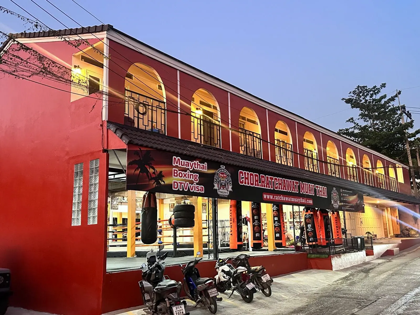 Chor Ratchawat Muay Thai, Bophut: 400 THB Classes (2026)