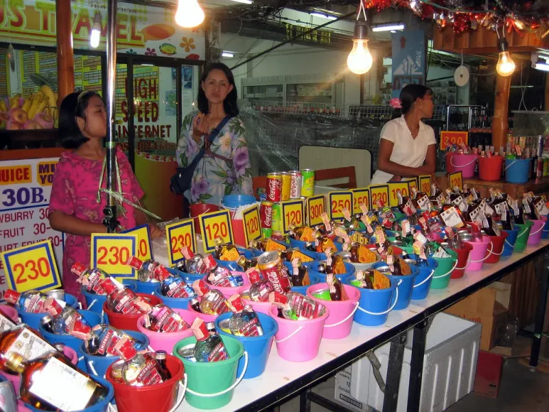 Bucket stalls, 2013