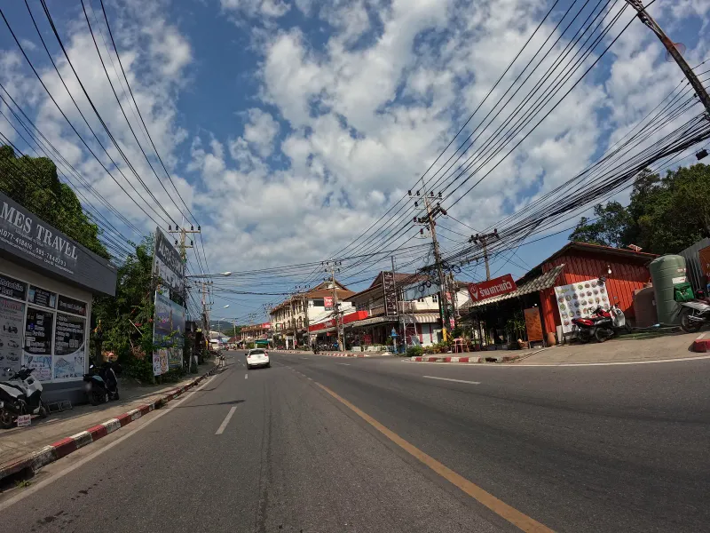 Maret area roadside scene near Lamai Beach, Koh Samui, on the route to Sabienglae