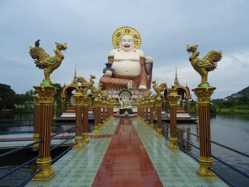 Statue of Budai at Wat Plai Laem in the north of Ko Samui: view 2