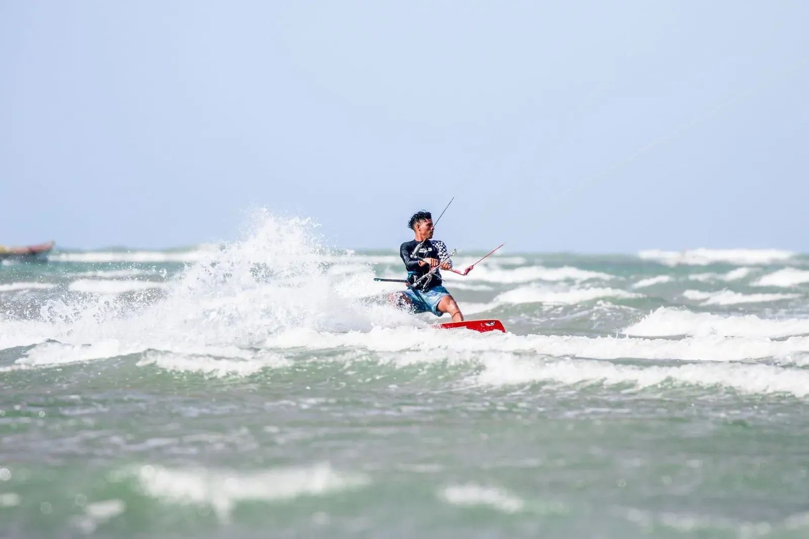 Wakeboard Koh Samui: Boat Wake, No Cable Park, Plus Foil